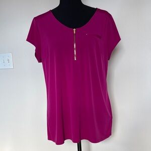 Women’s Magenta Short-Sleeve Zip-Front Top